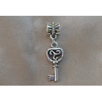 Obesek KLJUČ iz tibetanskega srebra