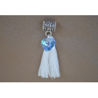 Obesek SRČEK SWAROWSKI iz tibetanskega srebra in bombaža Obesek SRČEK SWAROWSKI iz tibetanskega srebra in bombaža