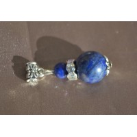 Obesek lapis lazuli z bleščečim obročkom